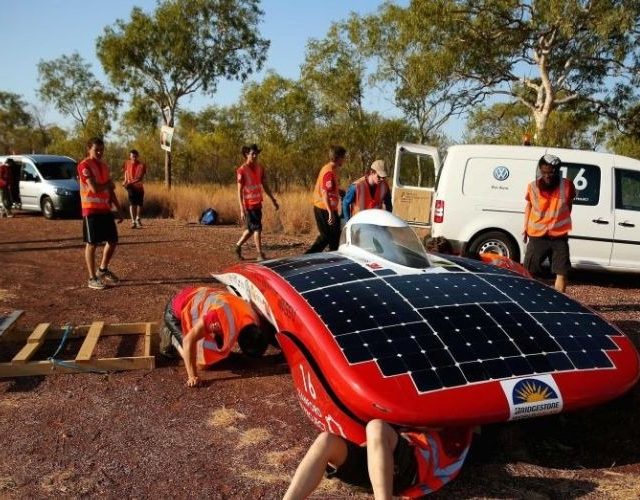 World’s solar cars embark on outback trek