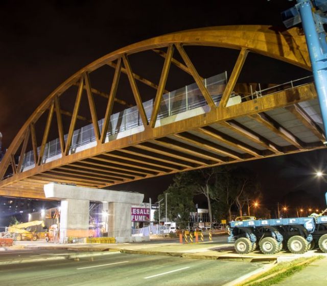NSW Lifts Second Longest Steel Arch Bridge into Place