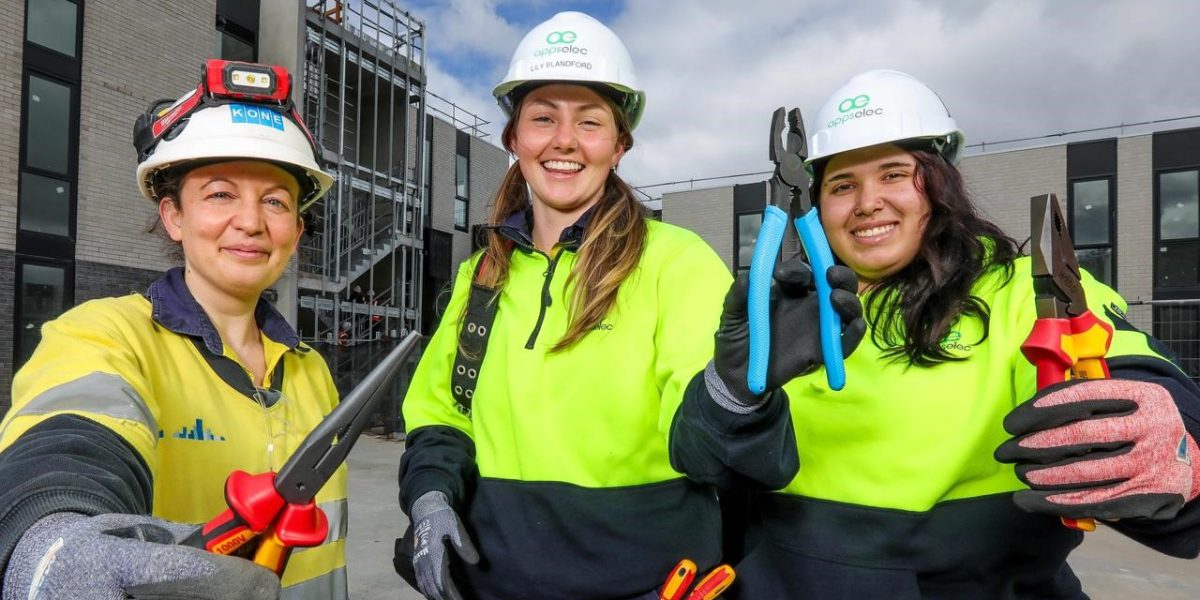 https://sourceable.net/how-construction-can-do-more-to-support-women-in-the-industry/