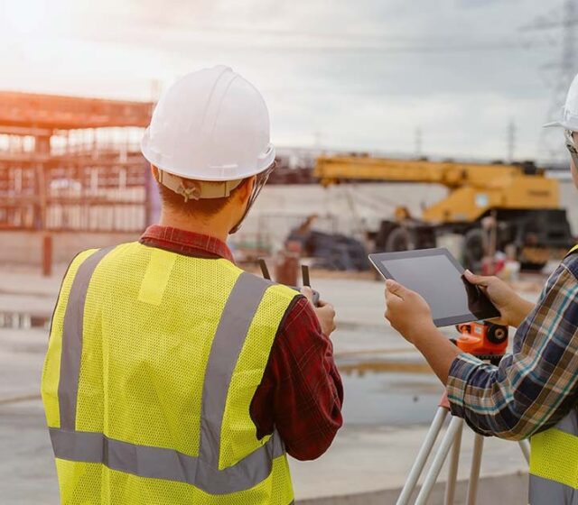 The Pitfalls of In-House IT: A Wake-Up Call for the Construction Industry