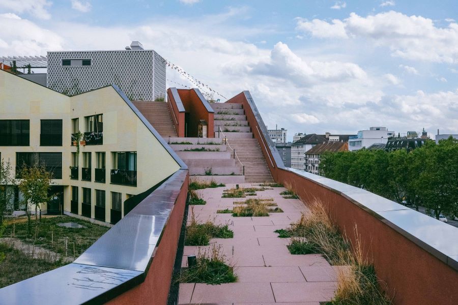 https://sourceable.net/architectural-shift-co-ops-power-the-rise-of-sustainable-communities/