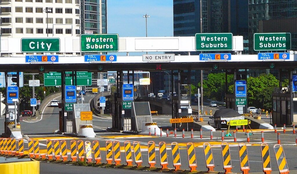 https://sourceable.net/for-whom-the-road-tolls-australias-toll-road-trap/