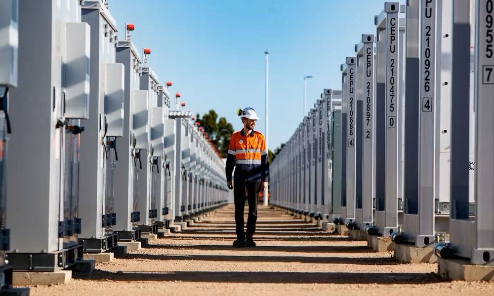 https://sourceable.net/australia-needs-better-ways-of-storing-renewable-electricity-for-later-thats-where-flow-batteries-can-help/