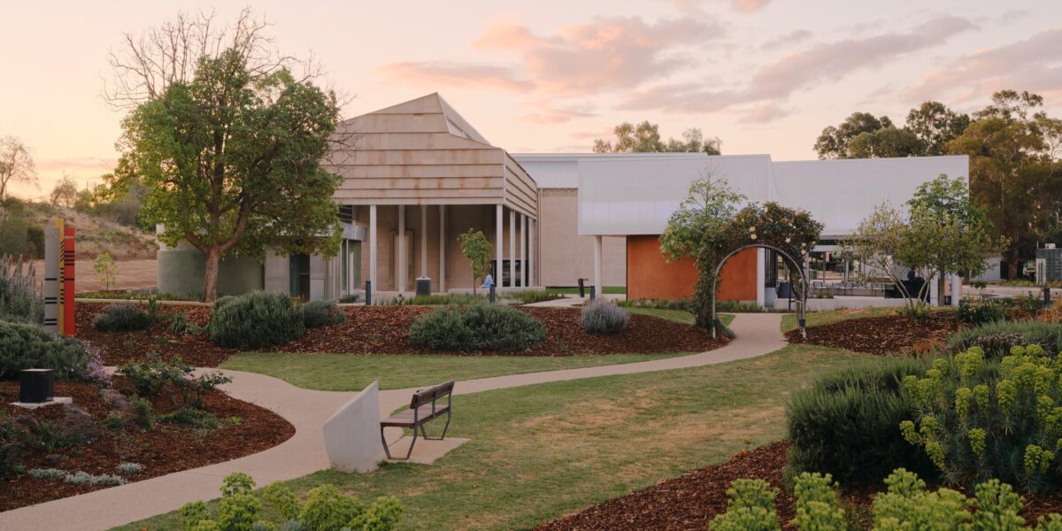 https://sourceable.net/can-hemp-deliver-more-sustainable-public-buildings-in-australia/