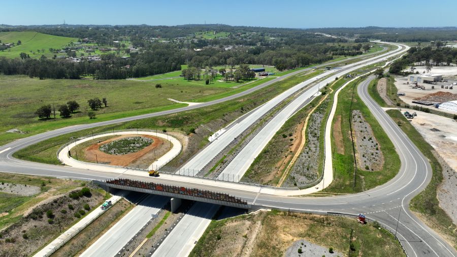 https://sourceable.net/2-1-billion-sydney-motorway-set-to-open/