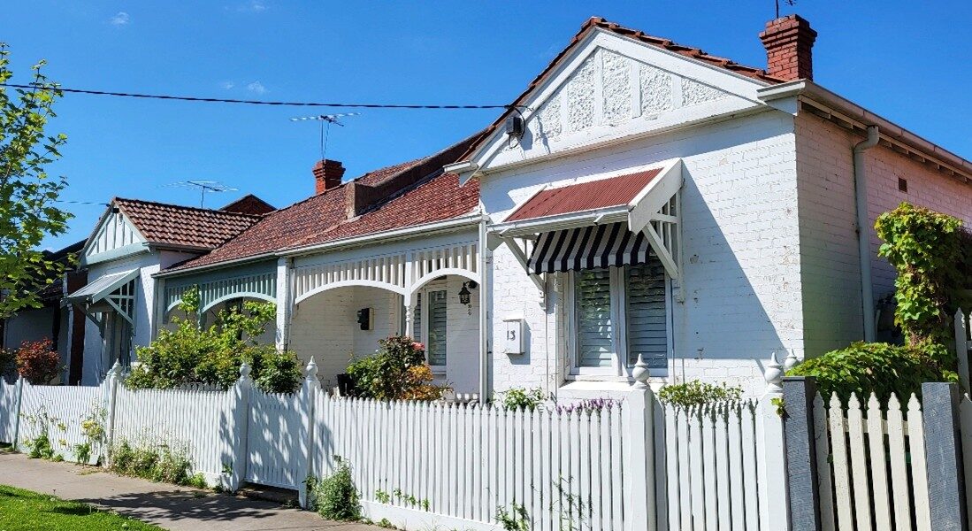 https://sourceable.net/the-economics-of-heritage-laws-and-housing-supply/